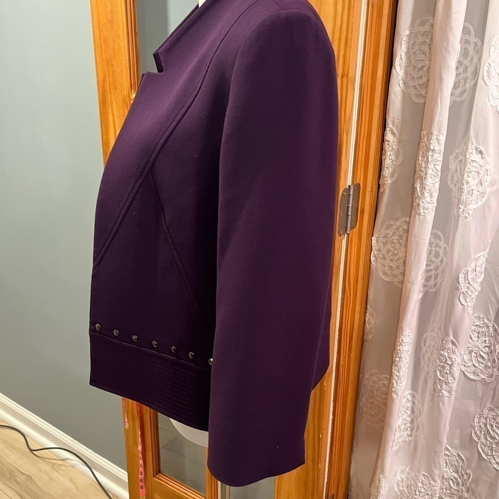 Size 12 eggplant, purple jacket by Tarihari. #297